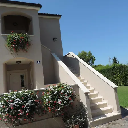 Doris Apartment Porec